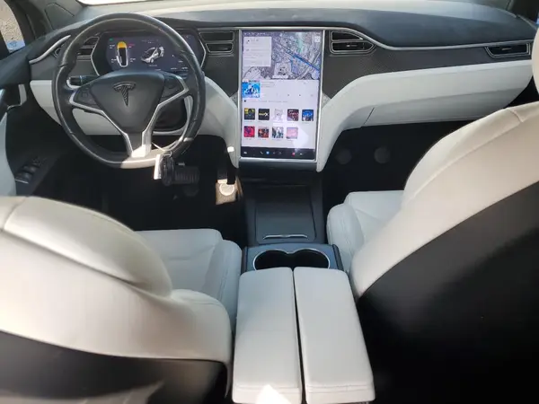 5YJXCAE2XHF050195 2017 TESLA MODEL X - Image 8
