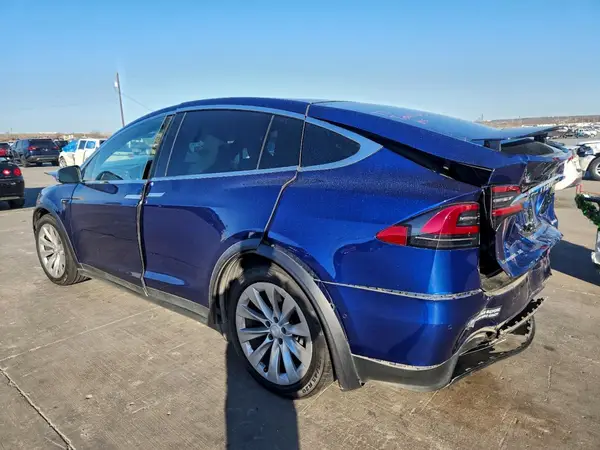 5YJXCAE2XHF066106 2017 TESLA MODEL X - Image 2