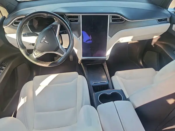 5YJXCAE2XHF066106 2017 TESLA MODEL X - Image 8