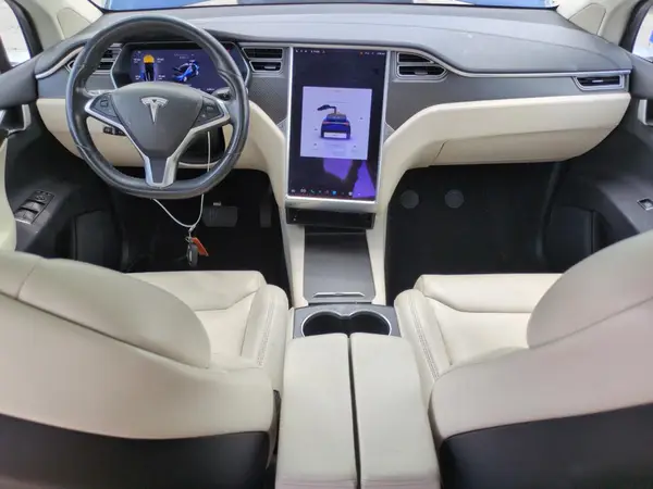 5YJXCAE2XJF090976 2018 TESLA MODEL X - Image 8