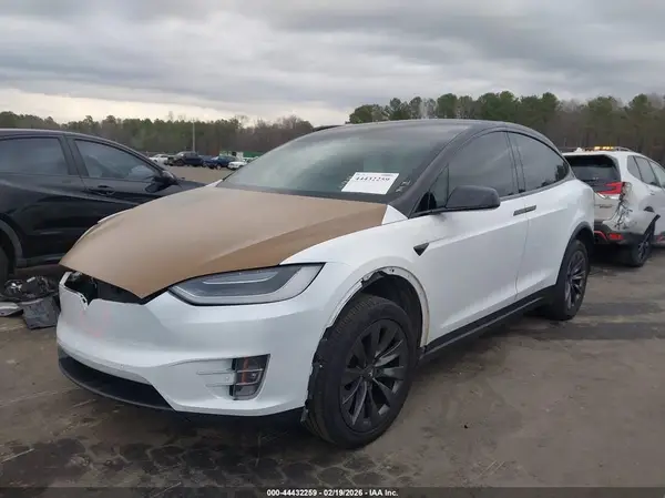5YJXCAE2XJF102379 2018 TESLA MODEL X - Image 2