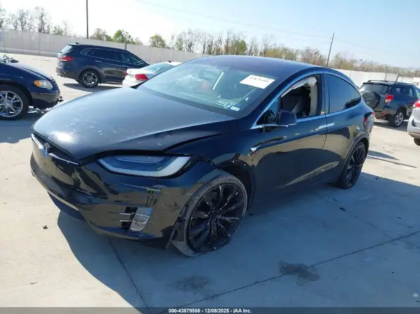 5YJXCAE2XJF104567 2018 TESLA MODEL X - Image 2