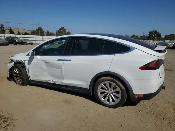 5YJXCAE2XJF112720 2018 TESLA MODEL X - Image 2