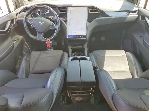 5YJXCAE2XJF113396 2018 TESLA MODEL X - Image 8