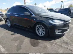 5YJXCAE2XJF113477 2018 TESLA MODEL X