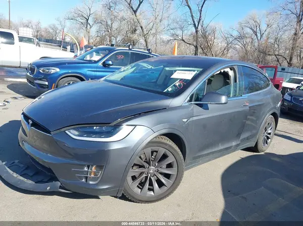 5YJXCAE2XJF118193 2018 TESLA MODEL X - Image 2