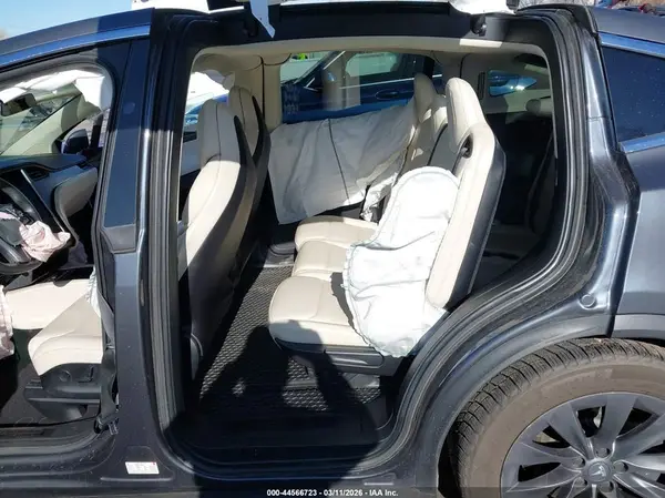 5YJXCAE2XJF118193 2018 TESLA MODEL X - Image 8