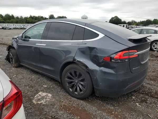 5YJXCAE2XJF119084 2018 TESLA MODEL X - Image 2
