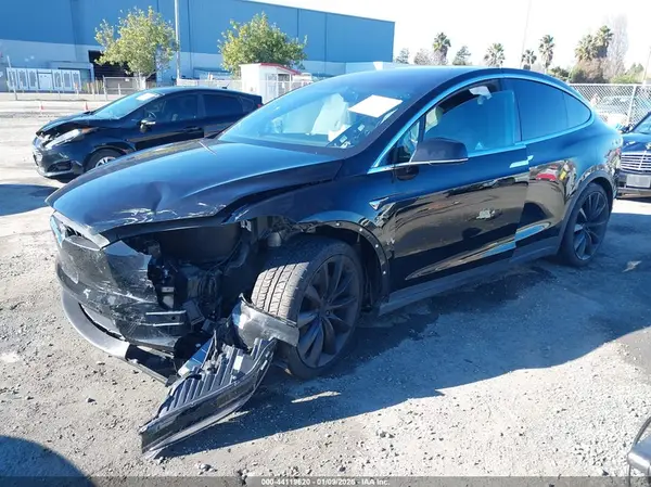 5YJXCAE2XJF119859 2018 TESLA MODEL X - Image 2
