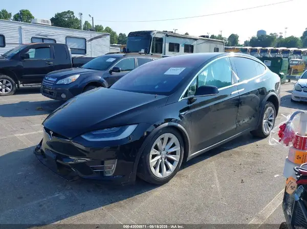5YJXCAE40HF069467 2017 TESLA MODEL X - Image 2