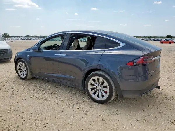 5YJXCAE41GF000530 2016 TESLA MODEL X - Image 2