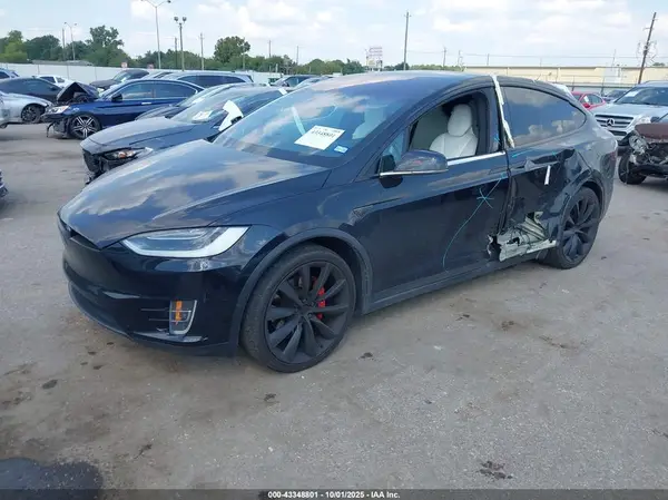5YJXCAE41GF001466 2016 TESLA MODEL X - Image 2