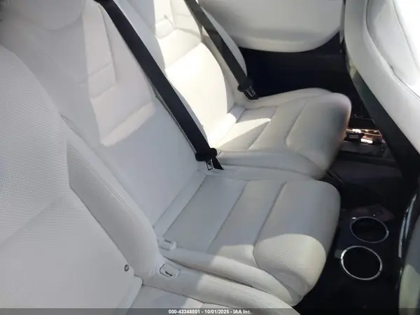 5YJXCAE41GF001466 2016 TESLA MODEL X - Image 8