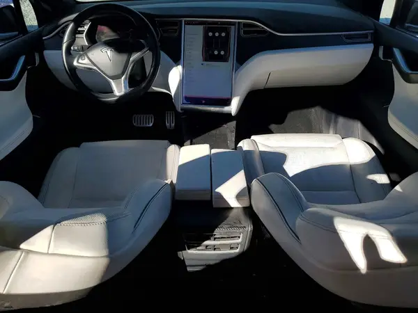 5YJXCAE41GFS02722 2016 TESLA MODEL X - Image 8