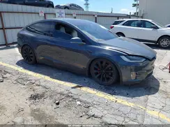 5YJXCAE41JF126104 2018 TESLA MODEL X