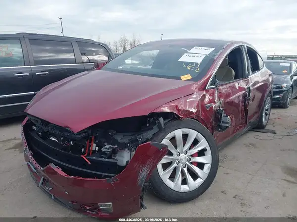 5YJXCAE42GFS00350 2016 TESLA MODEL X - Image 2
