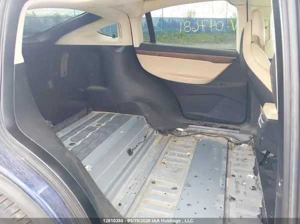 5YJXCAE42HF047681 2017 TESLA MODEL X - Image 8