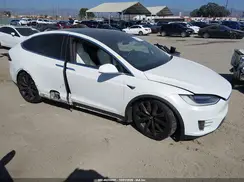 5YJXCAE42HF075903 2017 TESLA MODEL X