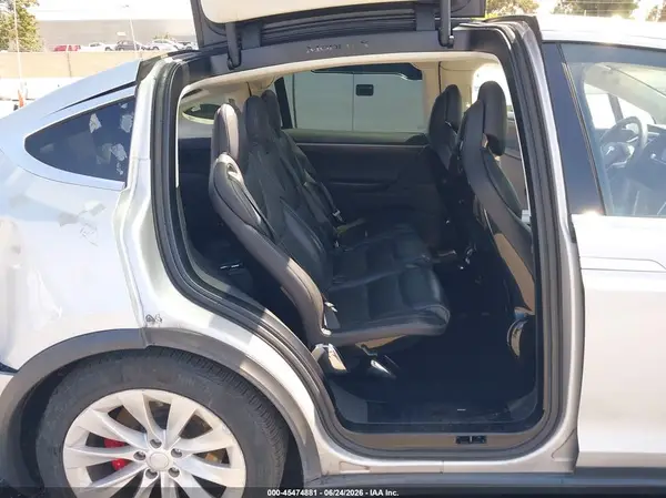 5YJXCAE43GF005468 2016 TESLA MODEL X - Image 8