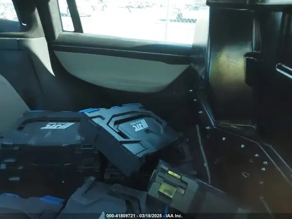 5YJXCAE43GFS00440 2016 TESLA MODEL X - Image 8