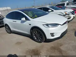 5YJXCAE43HF075828 2017 TESLA MODEL X