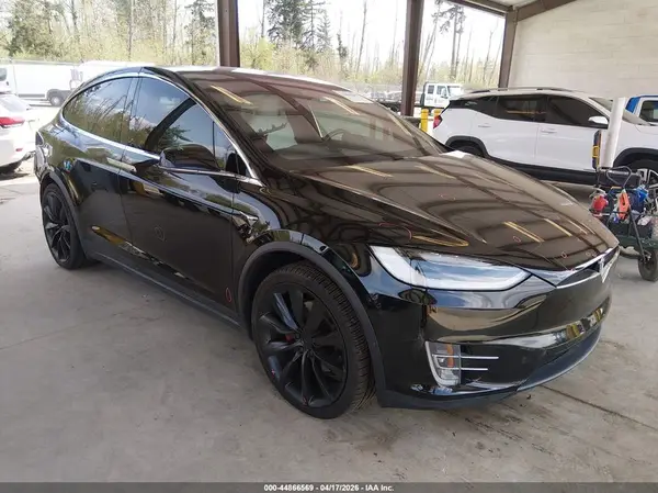 5YJXCAE43LF244884 2020 TESLA MODEL X - Image 1
