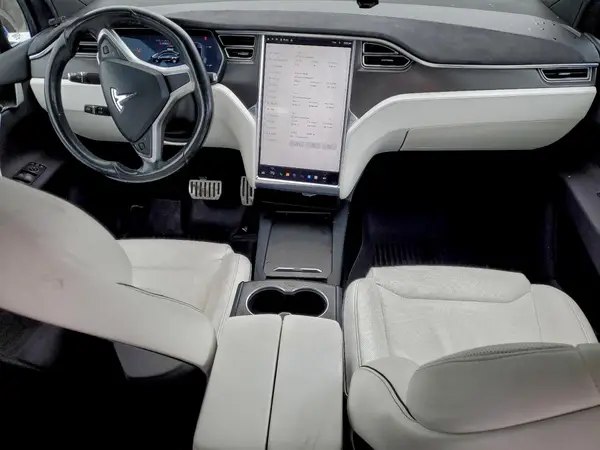 5YJXCAE44GF019850 2016 TESLA MODEL X - Image 8