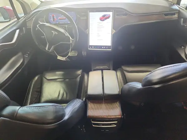 5YJXCAE44GFF00068 2016 TESLA MODEL X - Image 8