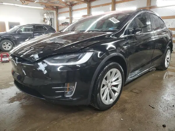 5YJXCAE44JF100435 2018 TESLA MODEL X - Image 1