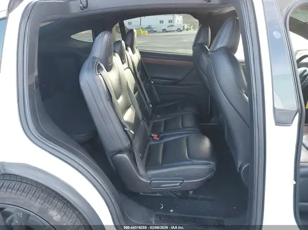 5YJXCAE44LF279403 2020 TESLA MODEL X - Image 8