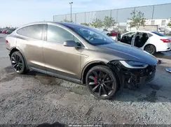 5YJXCAE45GF000773 2016 TESLA MODEL X