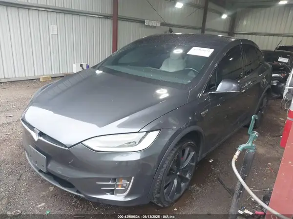 5YJXCAE45GF001468 2016 TESLA MODEL X - Image 2