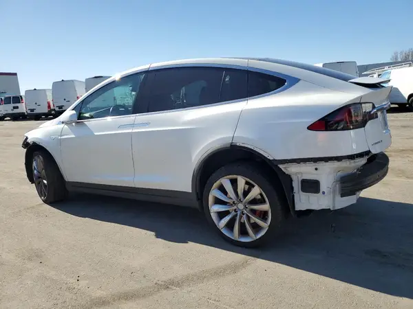 5YJXCAE45GF006847 2016 TESLA MODEL X - Image 2