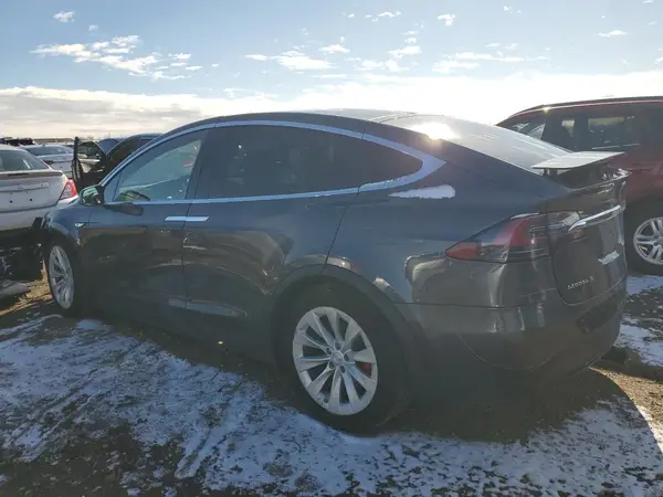 5YJXCAE45GF011899 2016 TESLA MODEL X - Image 2