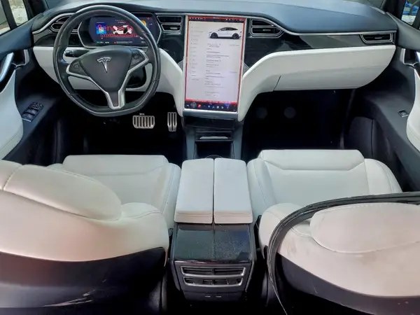 5YJXCAE45HF078617 2017 TESLA MODEL X - Image 8