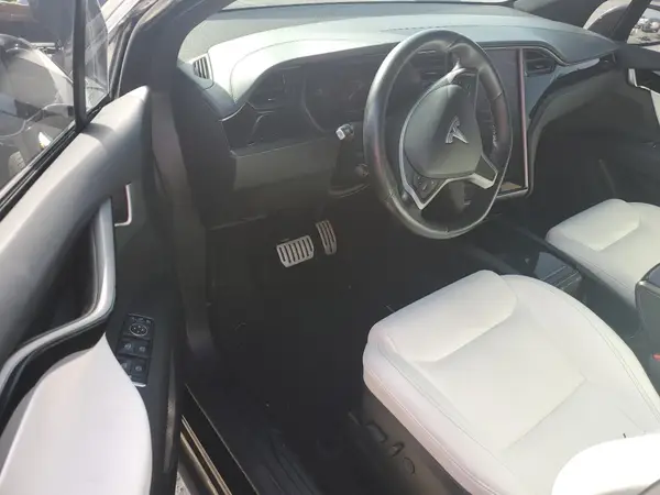 5YJXCAE45LF283959 2020 TESLA MODEL X - Image 8