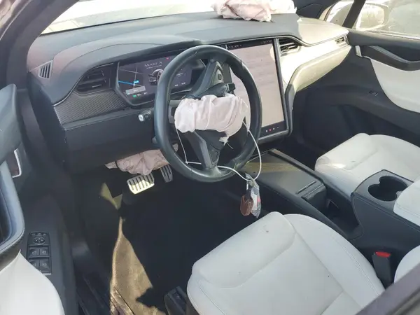 5YJXCAE45LF301697 2020 TESLA MODEL X - Image 8