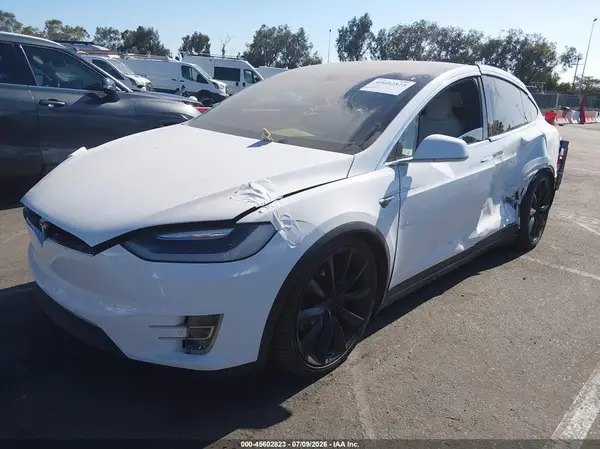 5YJXCAE46GF004833 2016 TESLA MODEL X - Image 2