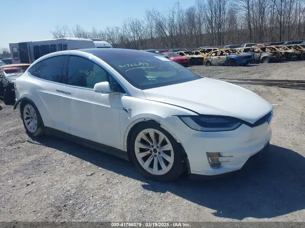 5YJXCAE46GF030106 2016 TESLA MODEL X - Image 1