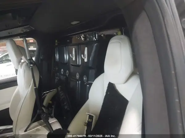 5YJXCAE46GF030106 2016 TESLA MODEL X - Image 8