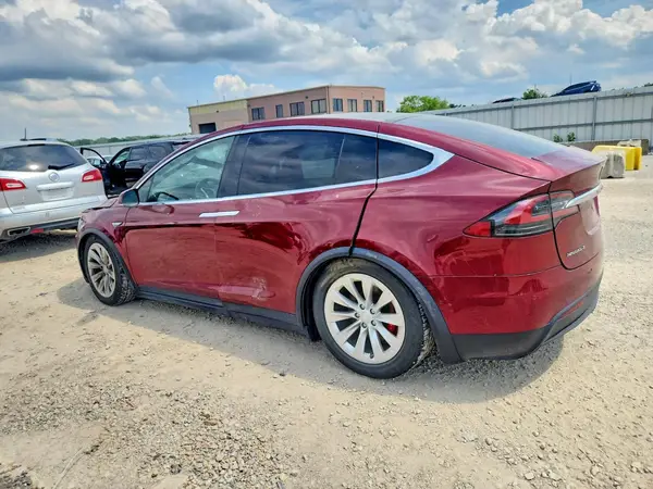 5YJXCAE46GFS02683 2016 TESLA MODEL X - Image 2