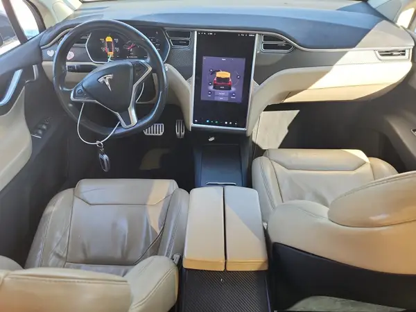 5YJXCAE46HF045190 2017 TESLA MODEL X - Image 8