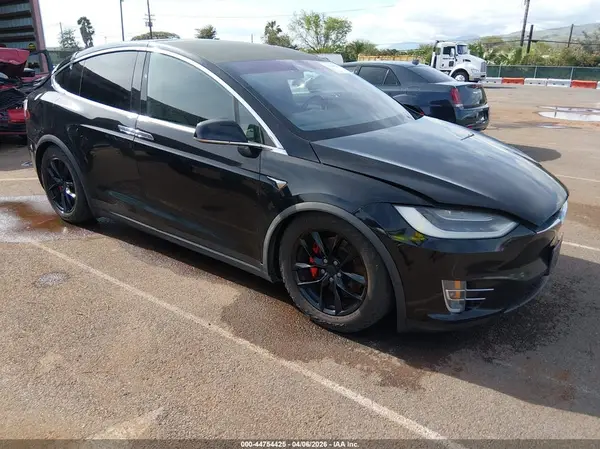 5YJXCAE46JF135624 2018 TESLA MODEL X - Image 1