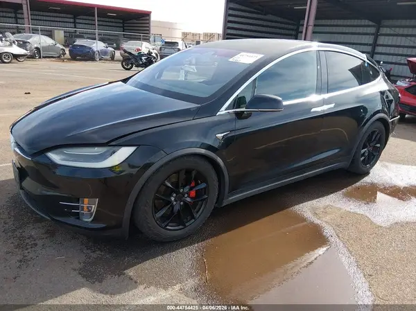 5YJXCAE46JF135624 2018 TESLA MODEL X - Image 2