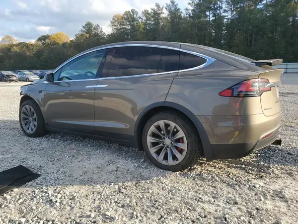 5YJXCAE47GF000550 2016 TESLA MODEL X - Image 2