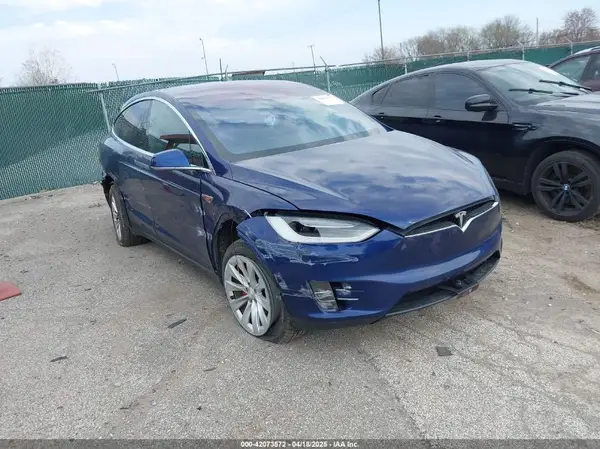 5YJXCAE47GF006901 2016 TESLA MODEL X - Image 1
