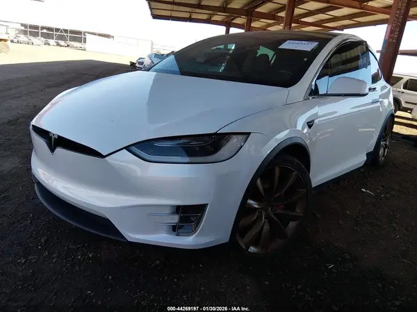 5YJXCAE47GF029465 2016 TESLA MODEL X - Image 2