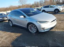5YJXCAE47JF101756 2018 TESLA MODEL X