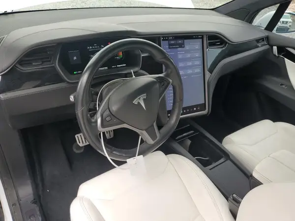 5YJXCAE47KF188768 2019 TESLA MODEL X - Image 8