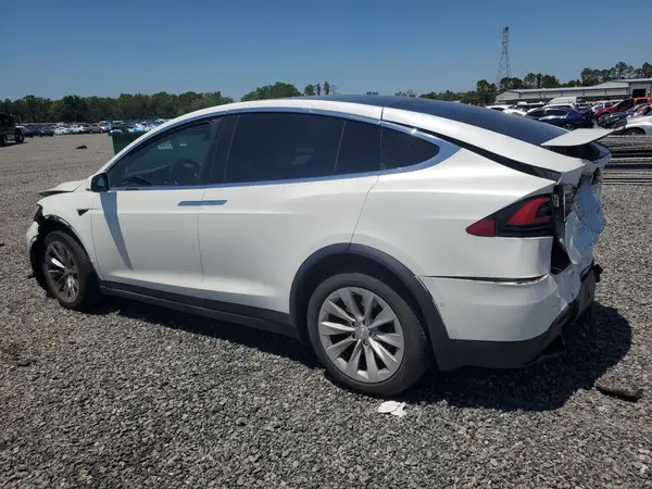5YJXCAE47KF189516 2019 TESLA MODEL X - Image 2